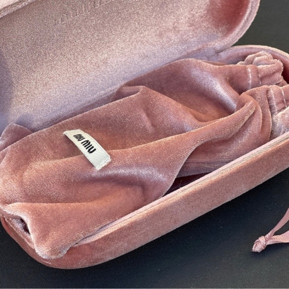 COPY - NWOT Miu Miu Black Heart Shaped Mirrored Sunglasses - Picture 5 of 6